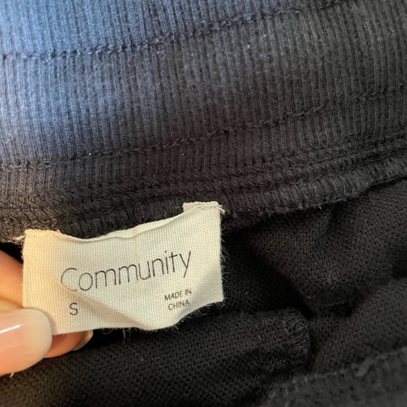 Black Aritzia Axiom Shorts - Picture 4 of 5